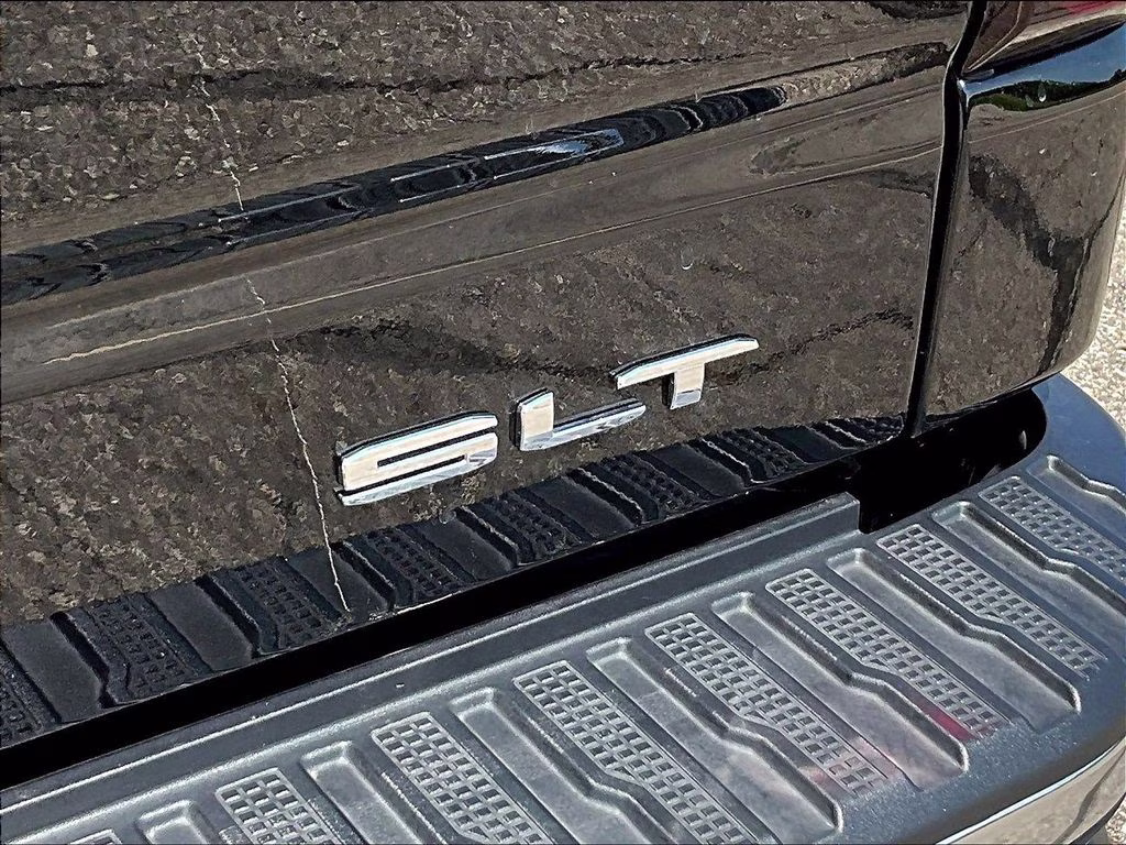 2026 Onyx Black GMC Sierra 1500 SLT 4X4 Truck
