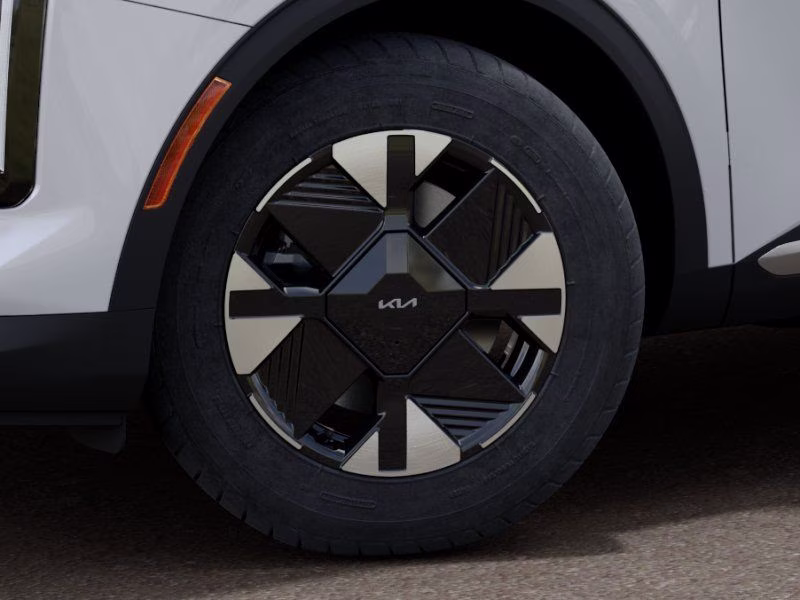 2026 Snow White Pearl Kia Sportage Hybrid LX FWD SUV
