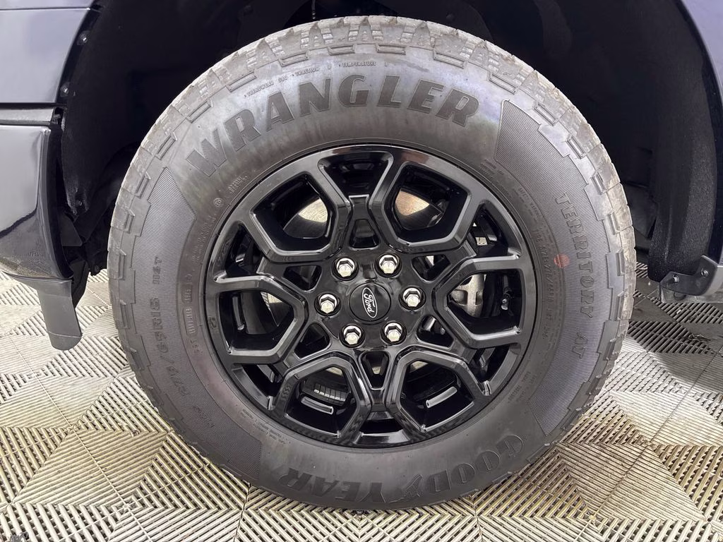 2025 Antimatter Blue Metallic Ford F-150 XLT 4X4 Truck