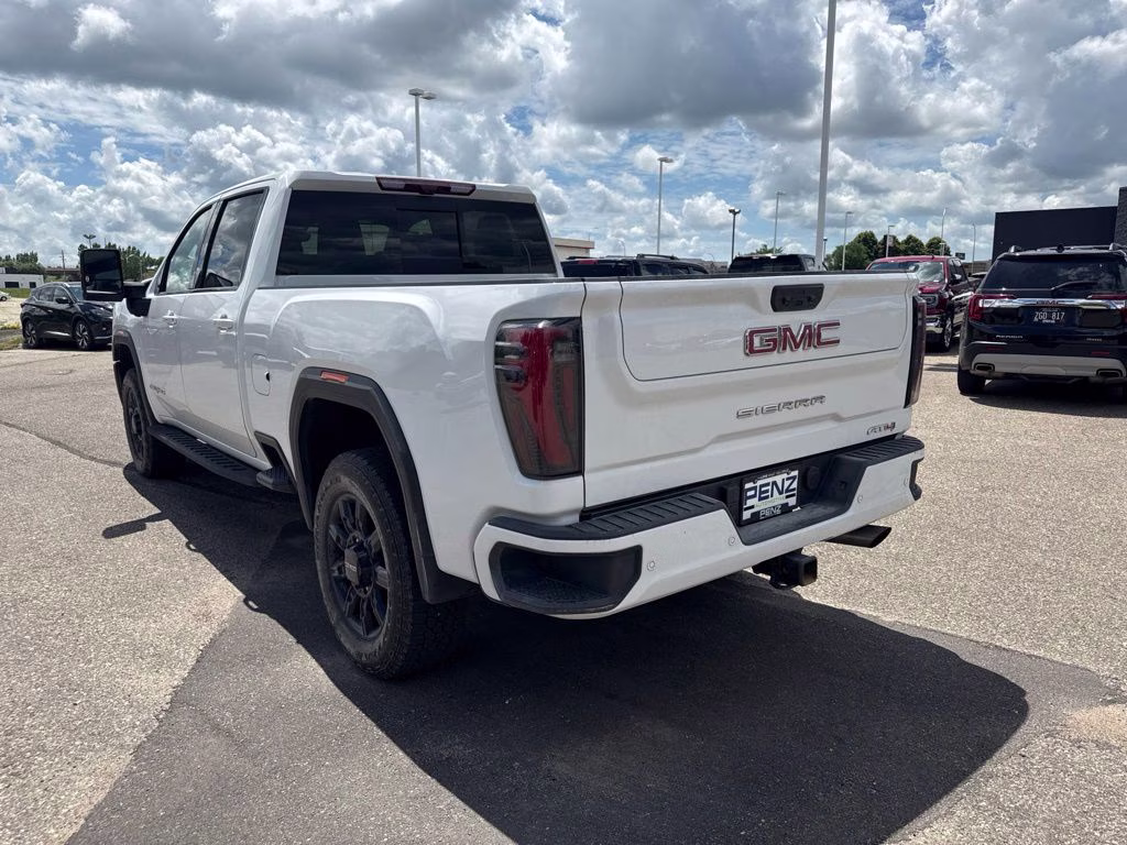 2024 Summit White GMC Sierra 2500HD AT4 4X4 Truck
