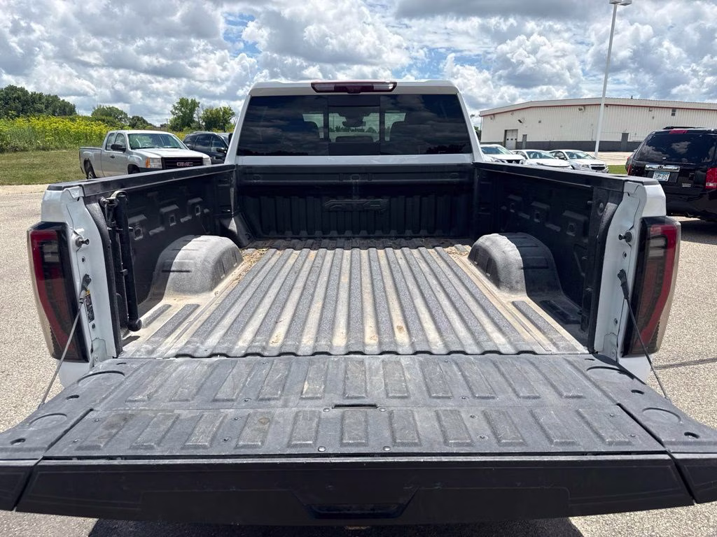 2024 Summit White GMC Sierra 2500HD AT4 4X4 Truck