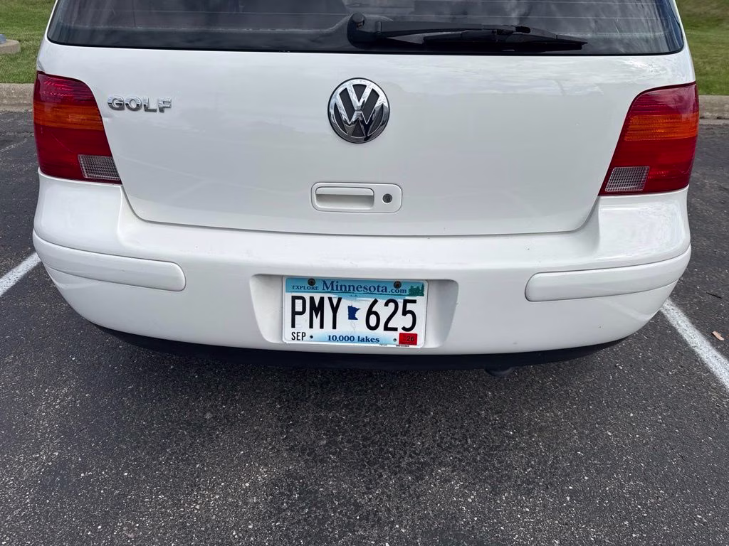 2005 White Volkswagen Golf GLS FWD Hatchback