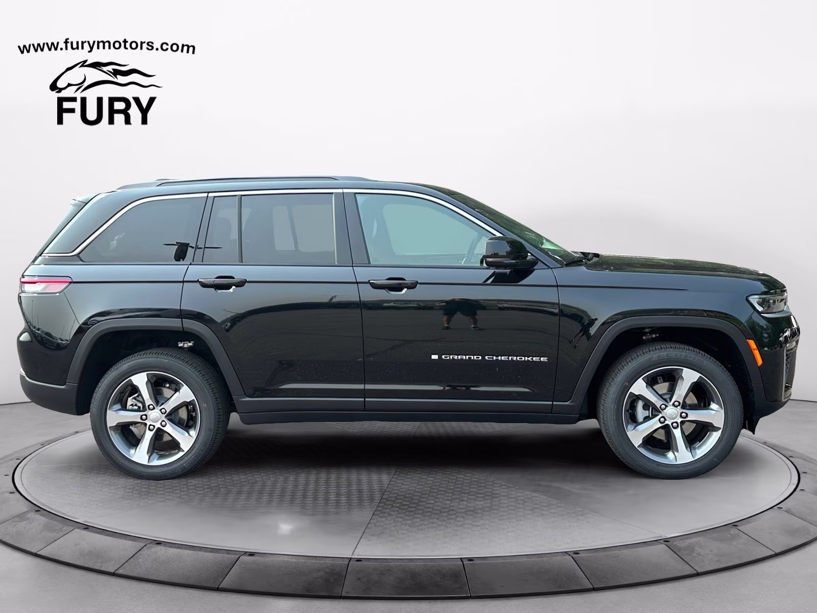 2026 Diamond Black Crystal Pearlcoat Jeep Grand Cherokee Limited 4X4 SUV