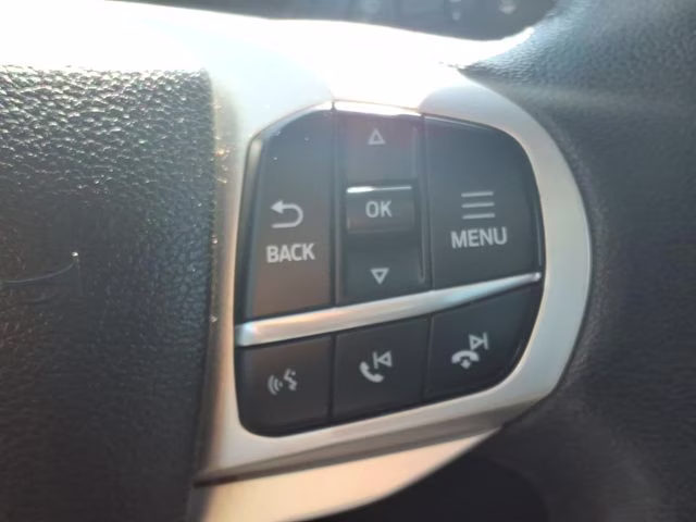 2023 White Metallic Ford Explorer XLT RWD SUV