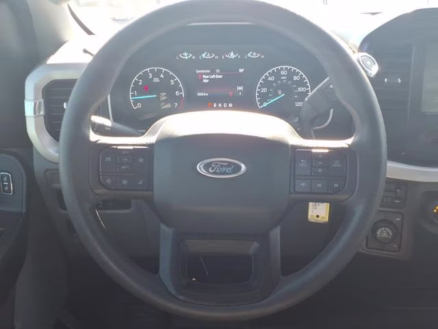 2023 Oxford White Ford F-150 XL 4X4 Truck
