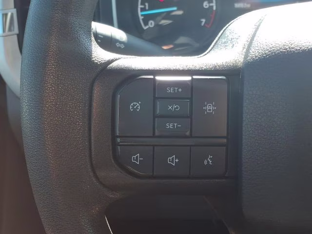 2023 Oxford White Ford F-150 XL 4X4 Truck