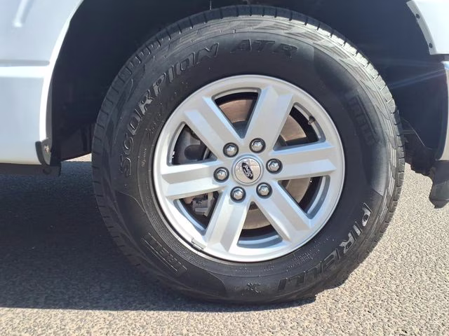 2023 Oxford White Ford F-150 XL 4X4 Truck