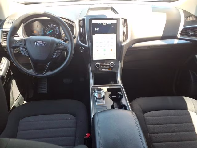 2022 Carbonized Gray Metallic Ford Edge SE AWD SUV