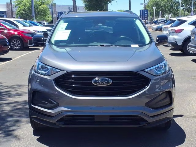 2022 Carbonized Gray Metallic Ford Edge SE AWD SUV