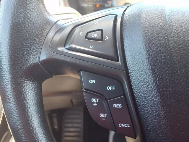 2022 Carbonized Gray Metallic Ford Edge SE AWD SUV