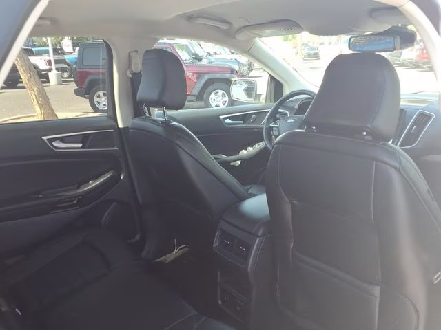 2023 White Metallic Ford Edge SEL AWD SUV