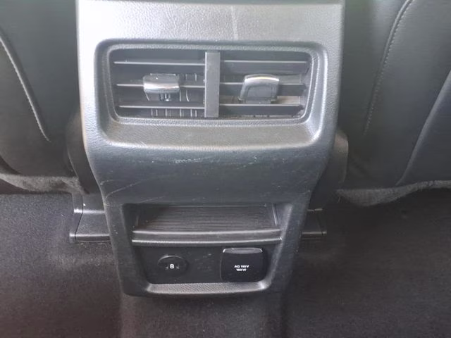 2023 White Metallic Ford Edge SEL AWD SUV