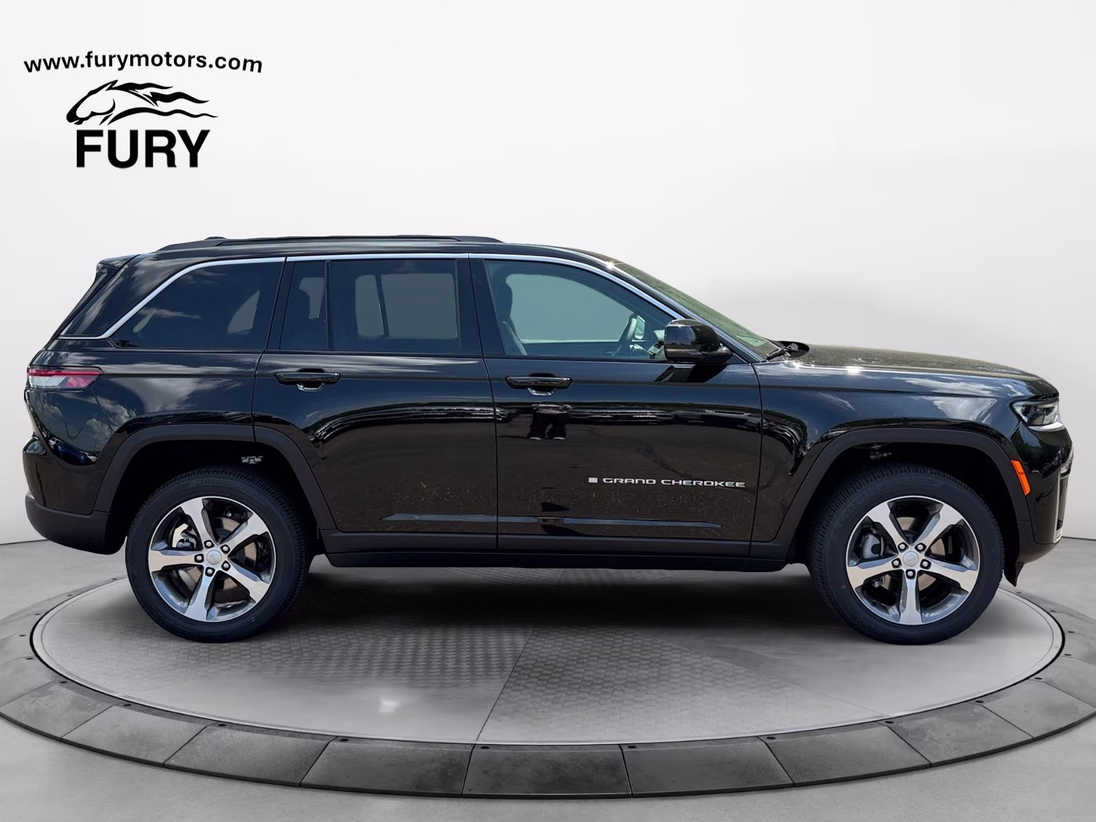2026 Diamond Black Crystal Pearlcoat Jeep Grand Cherokee Limited 4X4 SUV