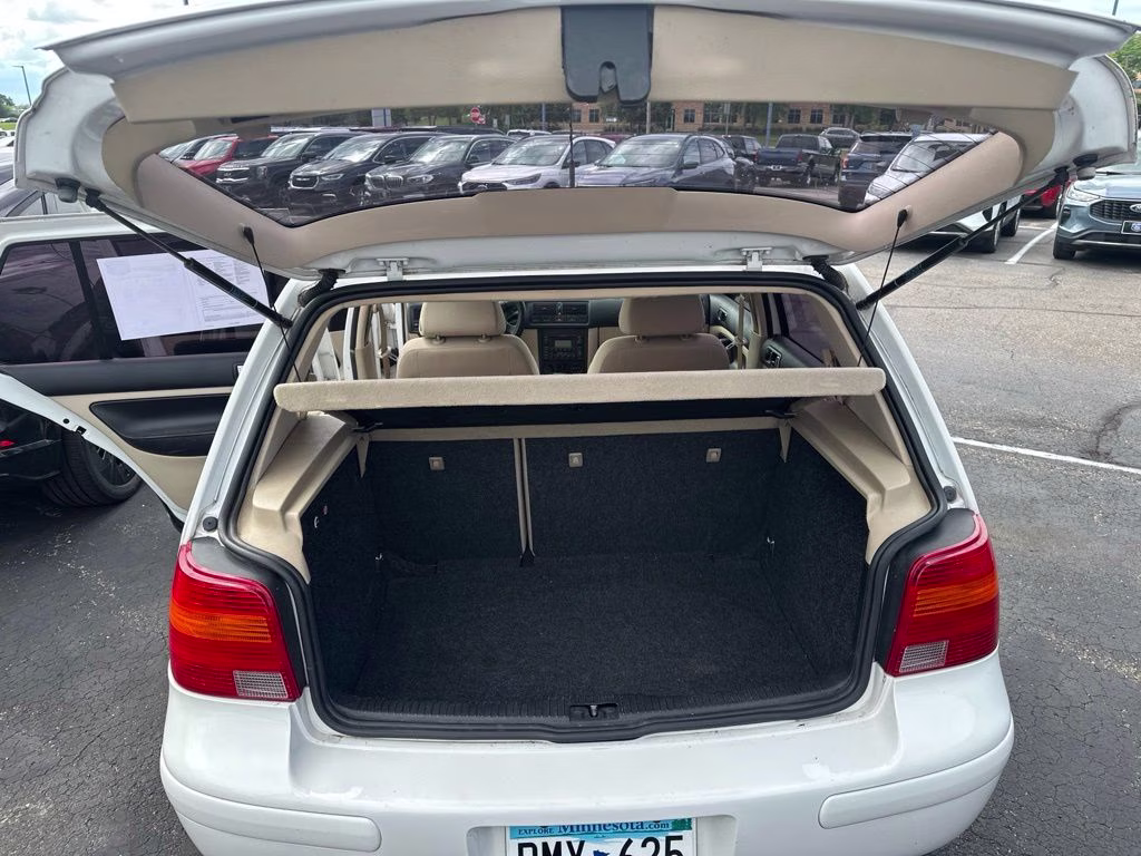 2005 White Volkswagen Golf GLS FWD Hatchback