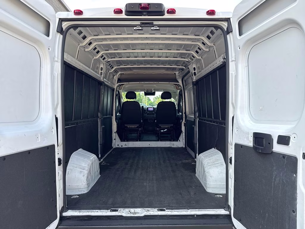 2023 Bright White Clearcoat Ram ProMaster 2500 High Roof FWD Van
