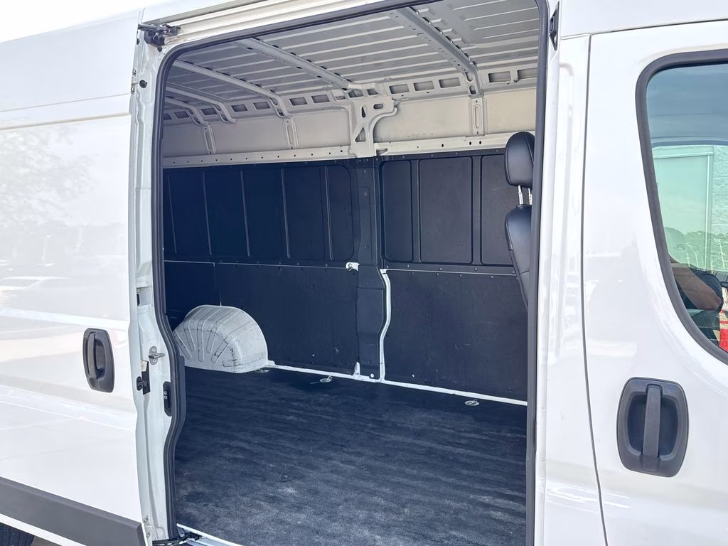 2023 Bright White Clearcoat Ram ProMaster 2500 High Roof FWD Van