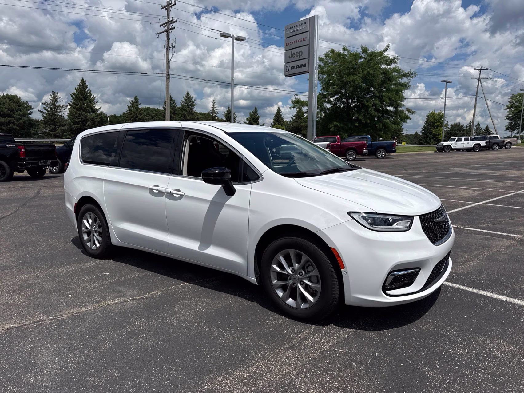 2024 Bright White Clearcoat Chrysler Pacifica Touring L AWD Van