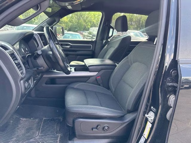 2021 Diamond Black Crystal Pearlcoat Ram 1500 Big Horn 4X4 Truck