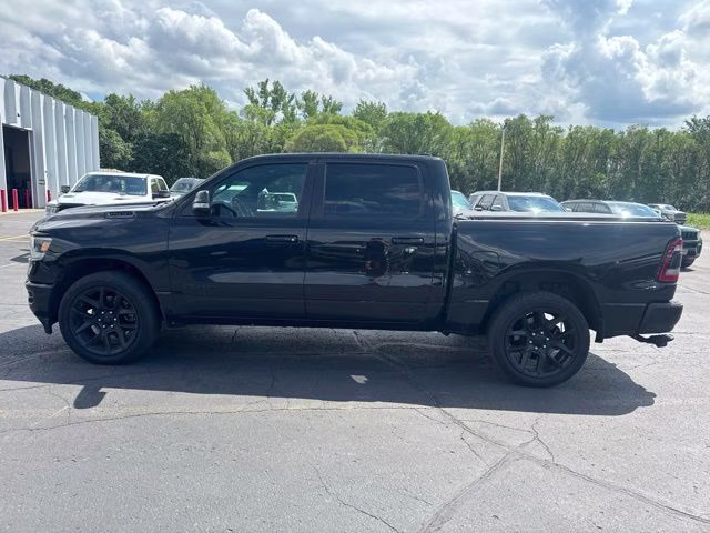 2021 Diamond Black Crystal Pearlcoat Ram 1500 Big Horn 4X4 Truck
