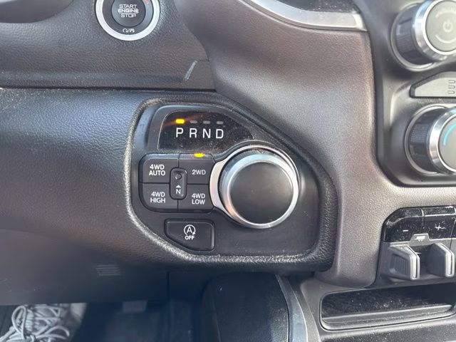 2021 Diamond Black Crystal Pearlcoat Ram 1500 Big Horn 4X4 Truck