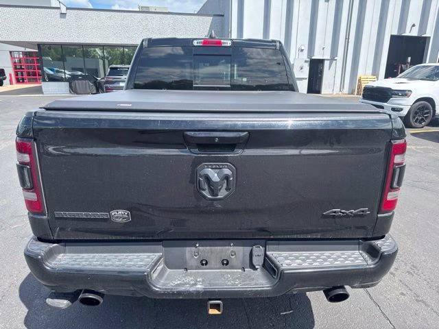 2021 Diamond Black Crystal Pearlcoat Ram 1500 Big Horn 4X4 Truck
