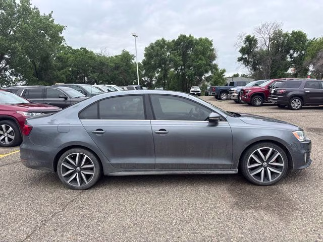 2013 Platinum Gray Metallic Volkswagen Jetta GLI FWD Sedan