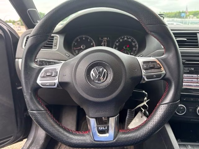 2013 Platinum Gray Metallic Volkswagen Jetta GLI FWD Sedan
