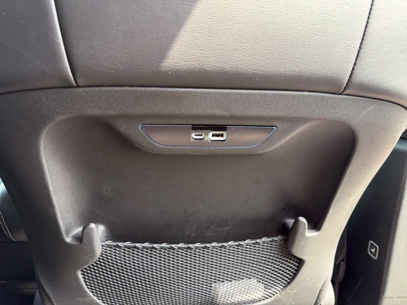 2026 Bright White Clearcoat Chrysler Pacifica Limited FWD Van