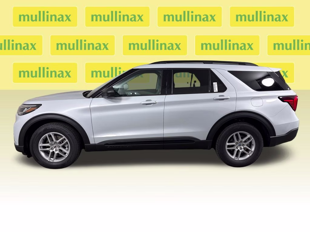 2026 Space White Metallic Ford Explorer Active RWD SUV