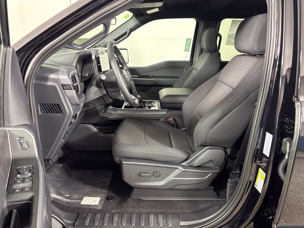 2026 Agate Black Metallic Ford F-150 XLT RWD Truck