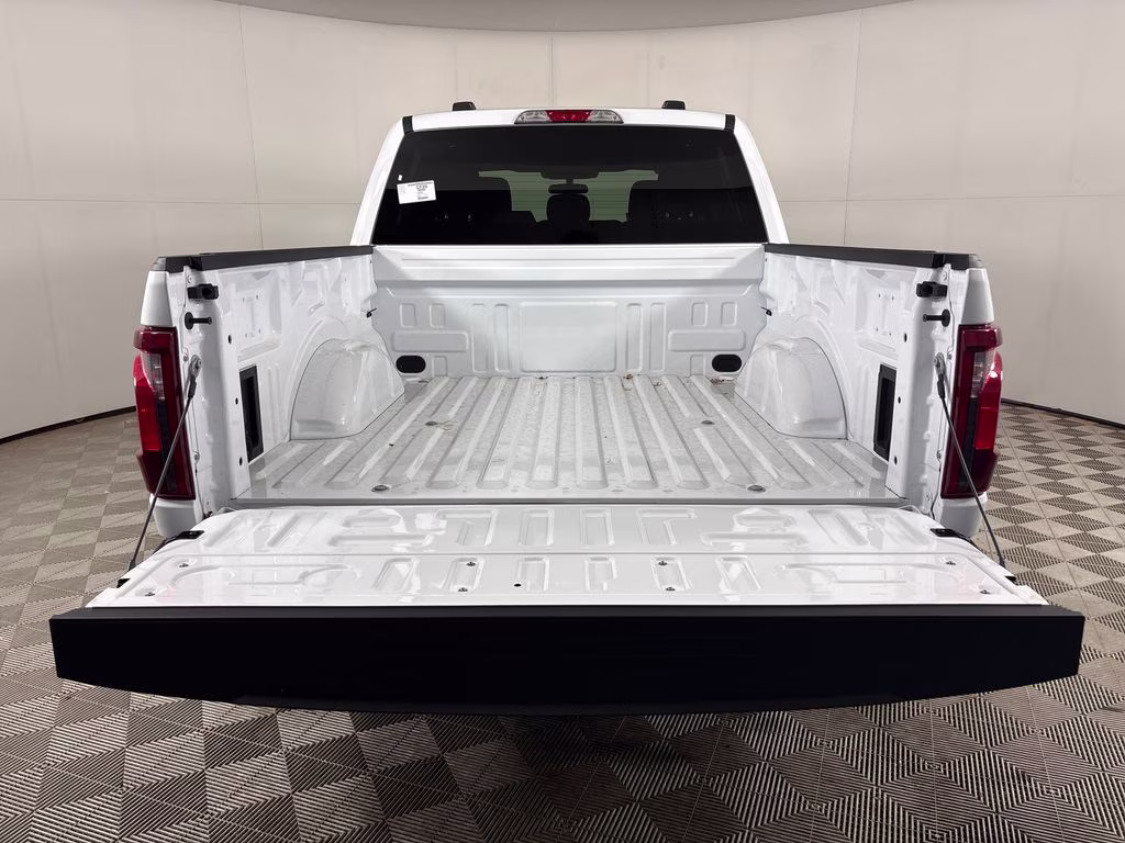 2026 Oxford White Ford F-150 XLT RWD Truck