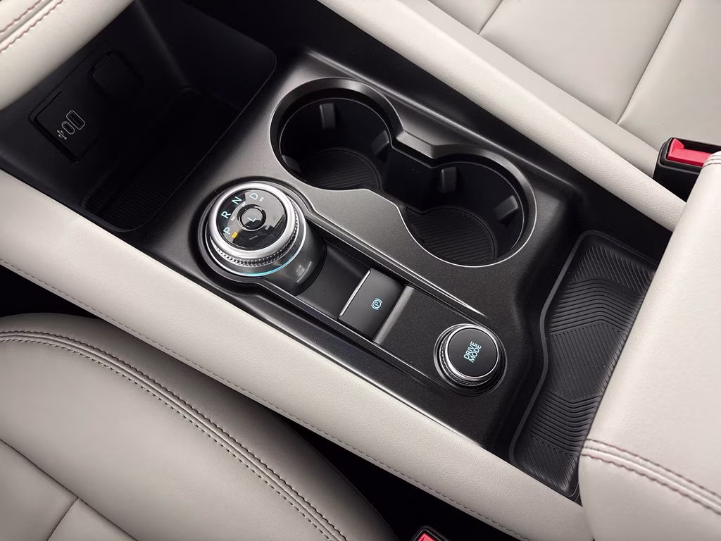 2026 Space White Metallic Ford Explorer Active RWD SUV