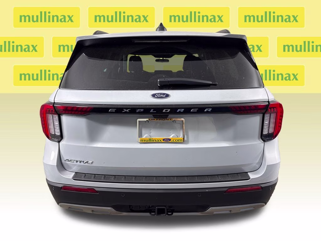 2026 Space White Metallic Ford Explorer Active RWD SUV