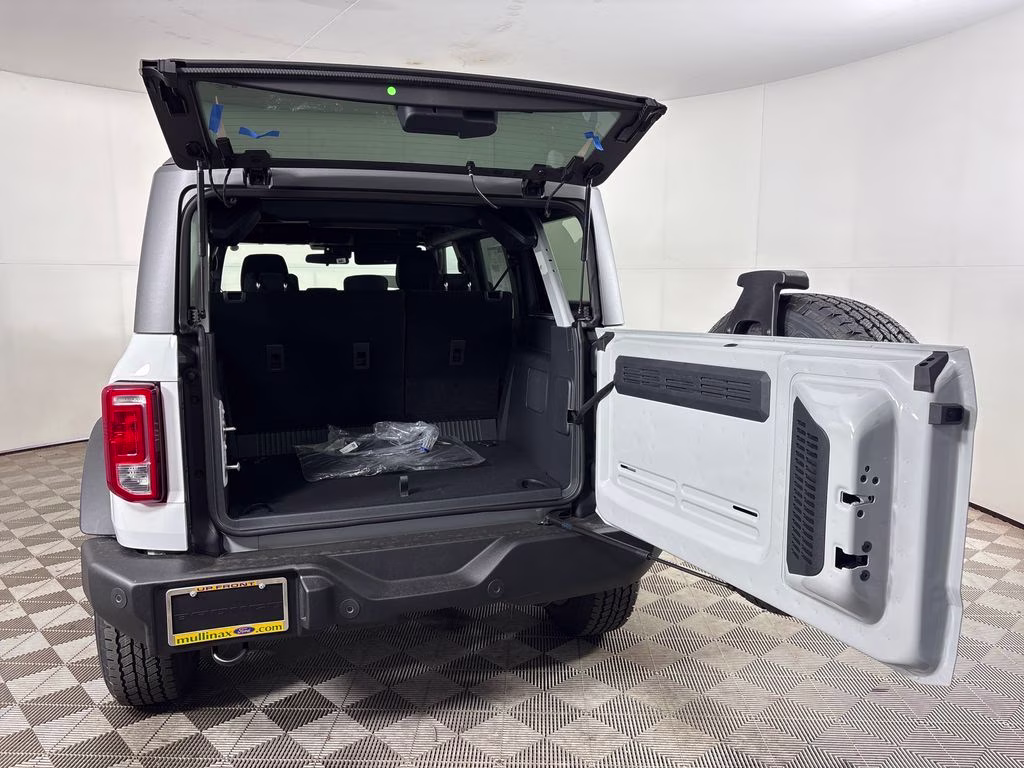 2026 Avalanche Gray Ford Bronco Big Bend 4X4 SUV