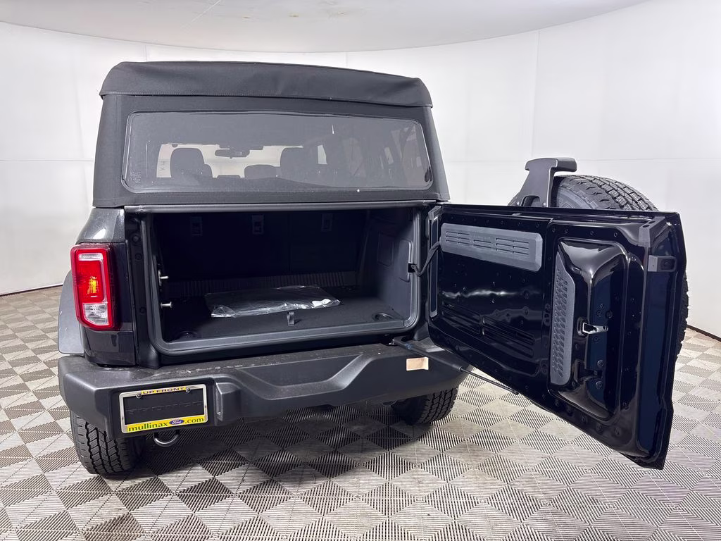 2026 Shadow Black Ford Bronco Big Bend 4X4 SUV