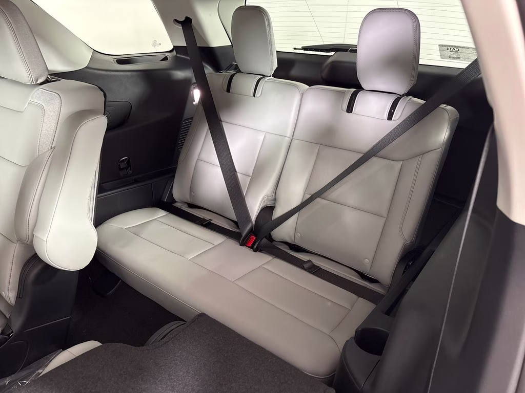 2026 Agate Black Metallic Ford Explorer Active RWD SUV