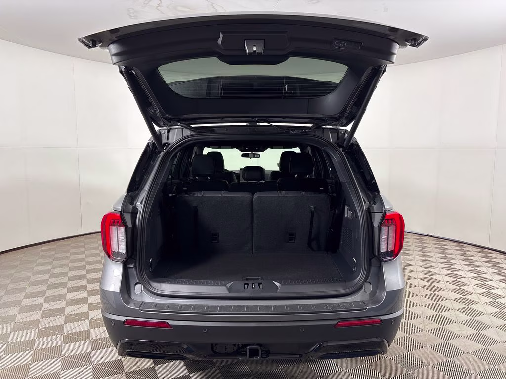 2026 Gray Metallic Ford Explorer ST-Line RWD SUV