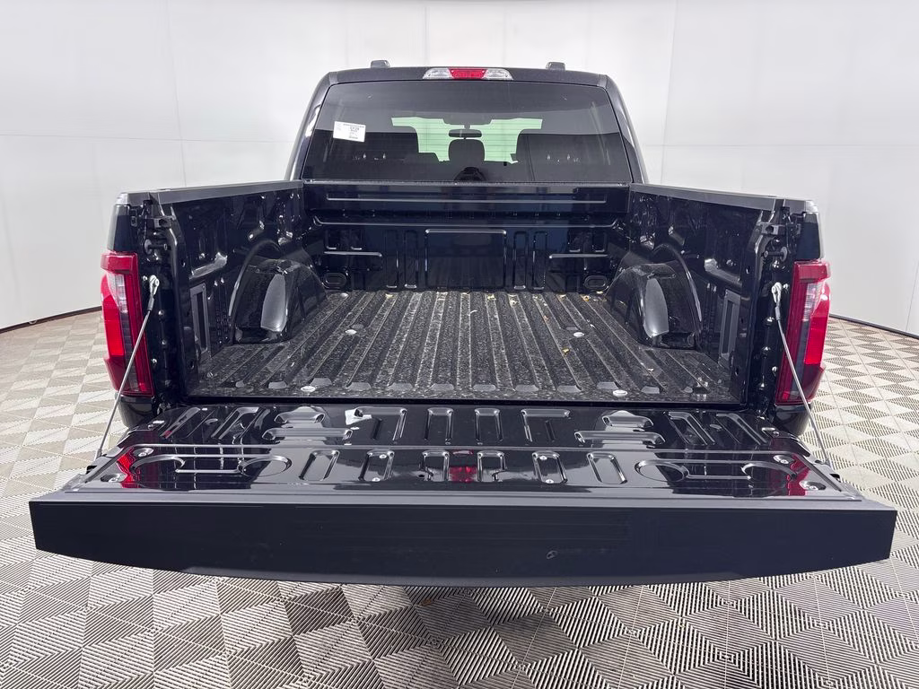 2026 Agate Black Metallic Ford F-150 XLT RWD Truck
