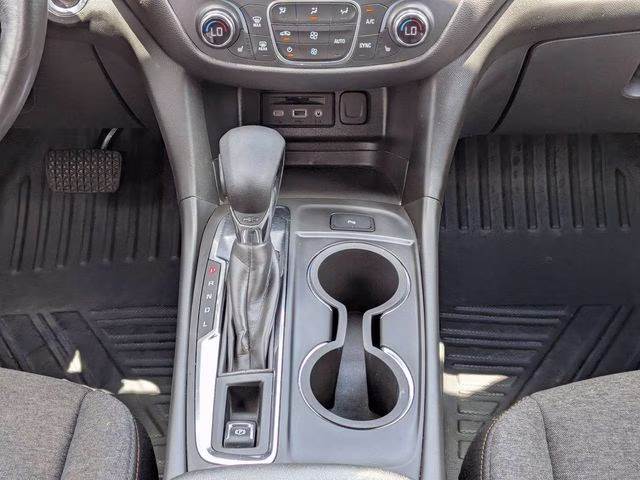2022 Iron Gray Metallic Chevrolet Equinox LT FWD SUV