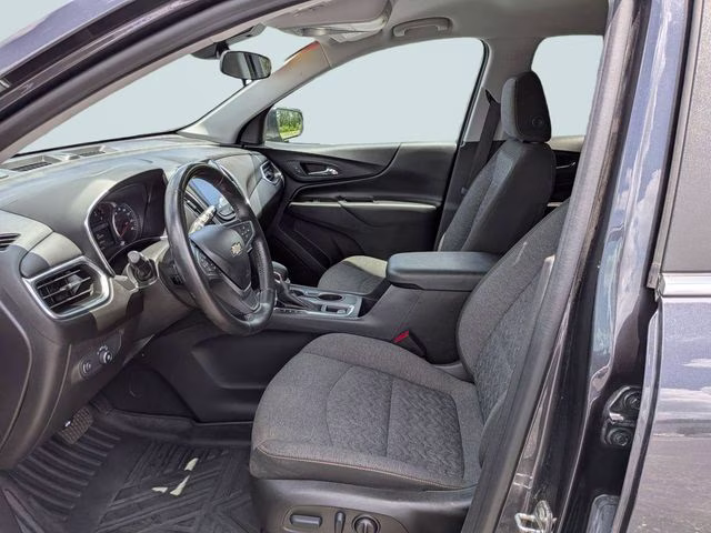 2022 Iron Gray Metallic Chevrolet Equinox LT FWD SUV