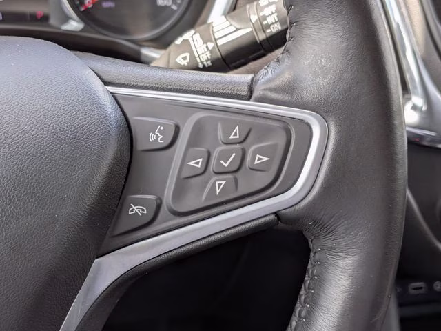 2022 Iron Gray Metallic Chevrolet Equinox LT FWD SUV