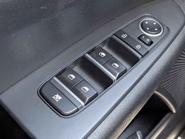 2024 Snow White Pearl Kia Forte LXS FWD Sedan