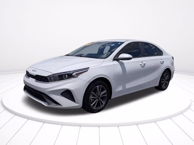 2024 Snow White Pearl Kia Forte LXS FWD Sedan