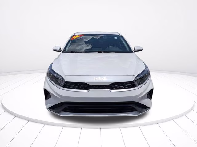 2024 Snow White Pearl Kia Forte LXS FWD Sedan