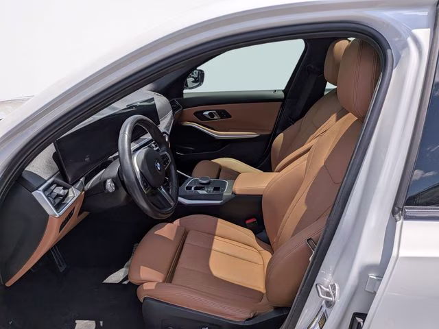 2024 Mineral White Metallic BMW 3 Series 330i RWD Sedan