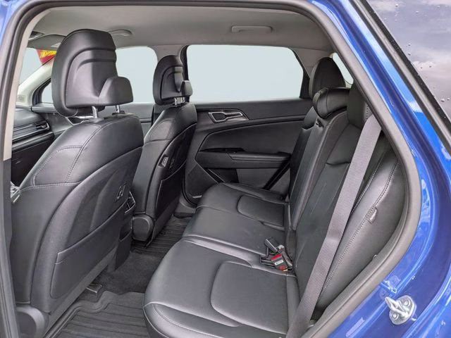 2024 Sapphire Blue Kia Sportage EX FWD SUV