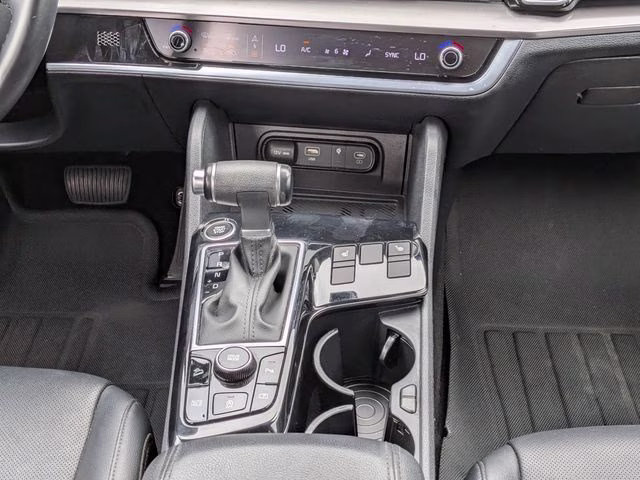 2024 Sapphire Blue Kia Sportage EX FWD SUV