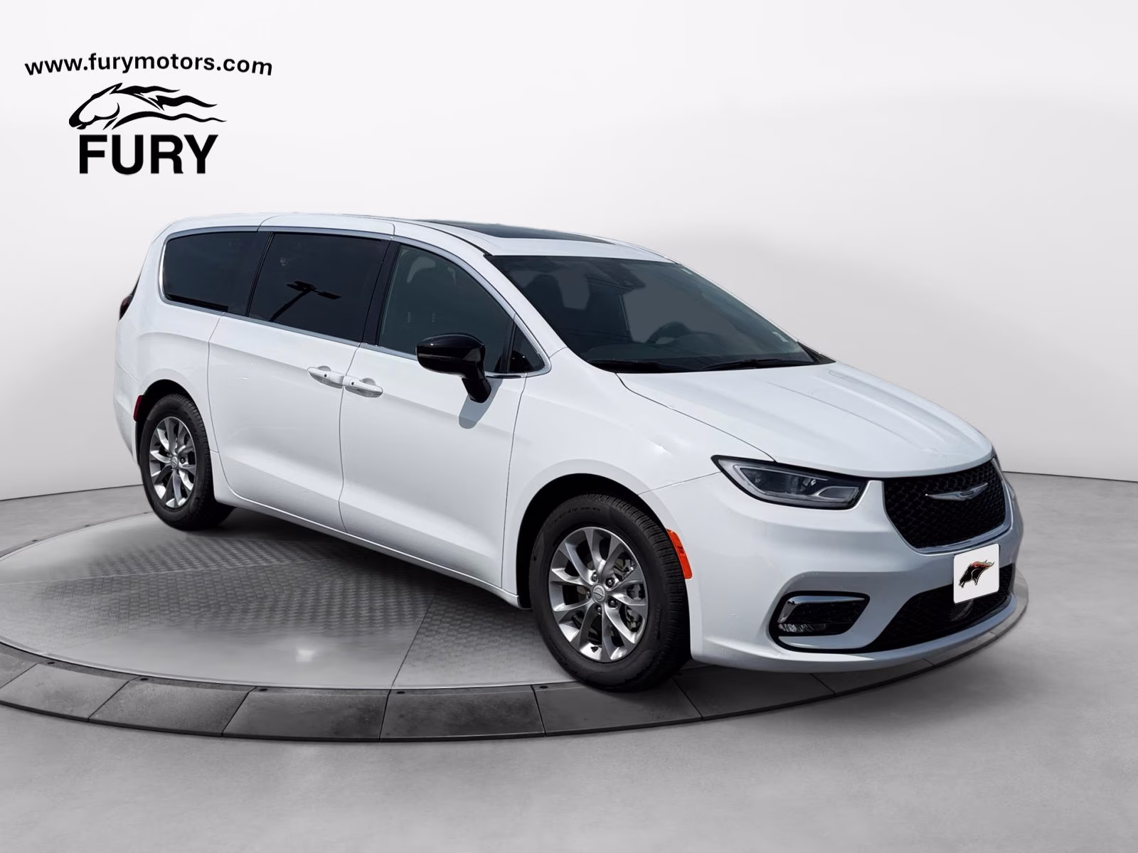 2026 Chrysler Pacifica Limited's photo