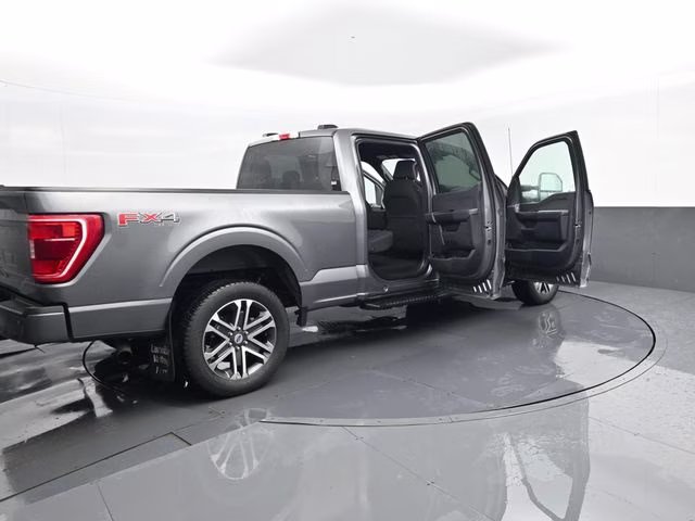 2023 Gray Metallic Ford F-150 XL 4X4 Truck