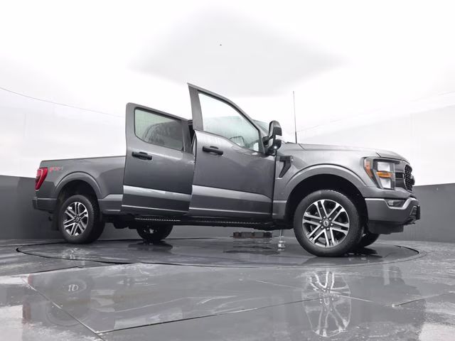 2023 Gray Metallic Ford F-150 XL 4X4 Truck